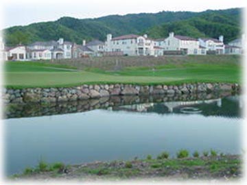 Homes at Eagle Ridge and lovely pond